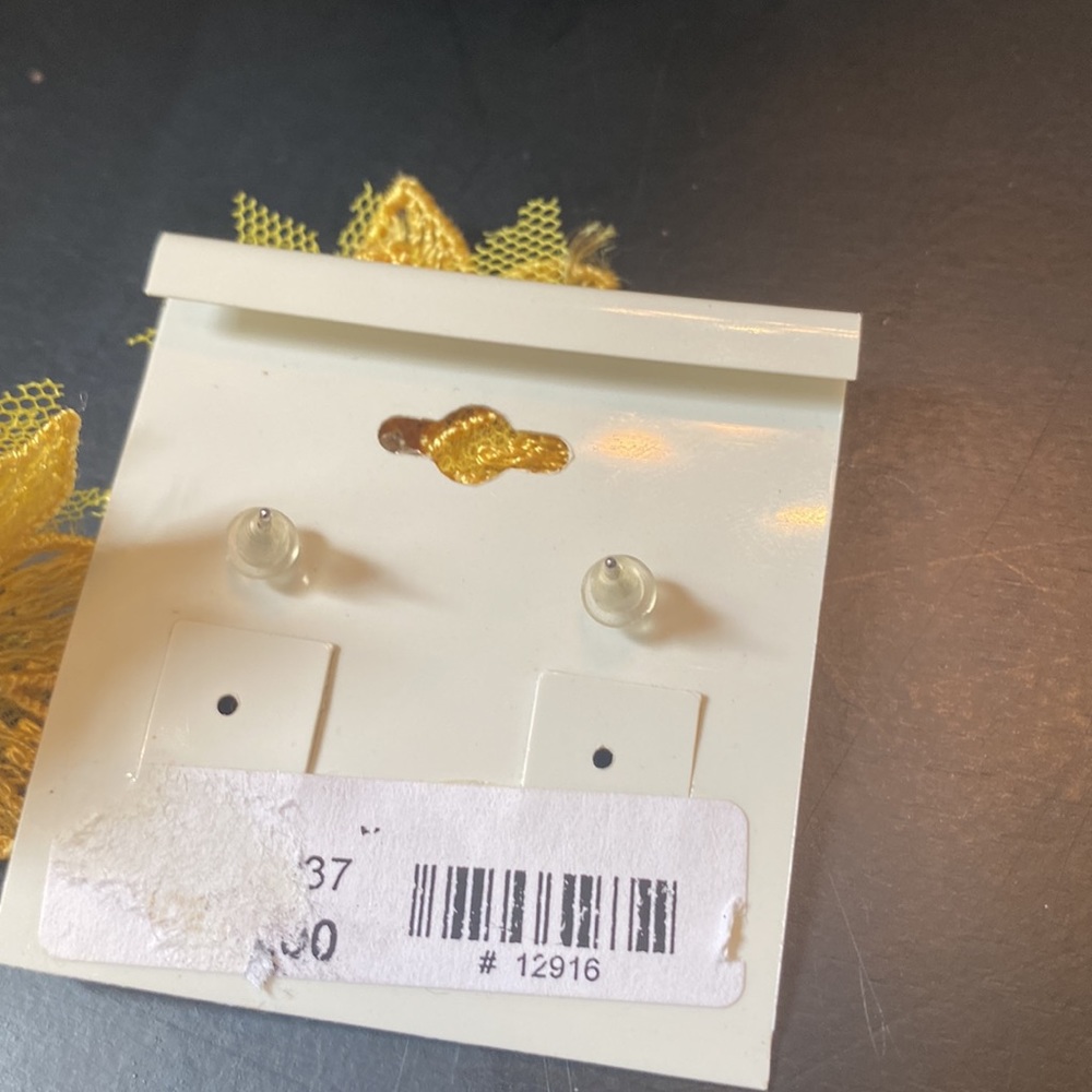 Yellow fabric flower and rhinestone dangle post pierced earrings Y2K Boho new - Picture 5 of 6